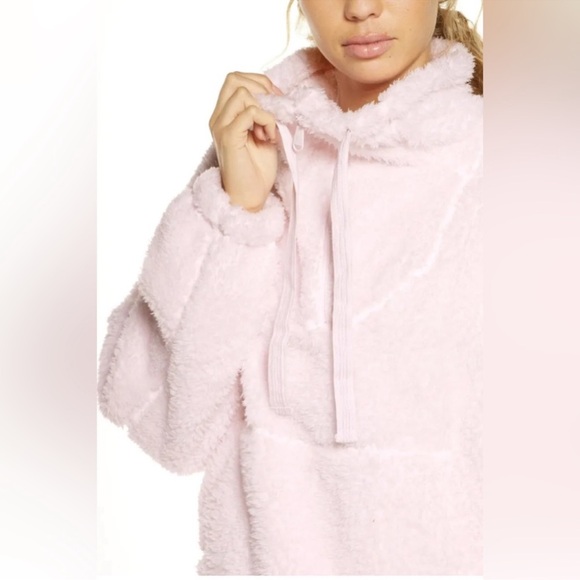 NWOT FP Movement by Free People Big Sky Faux Sherling Pullover Size XS-M - Picture 4 of 10